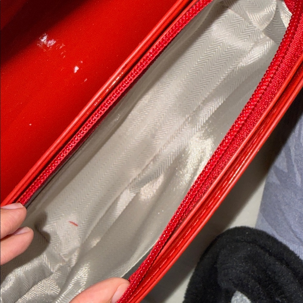 Red Purse - Picture 5 of 5